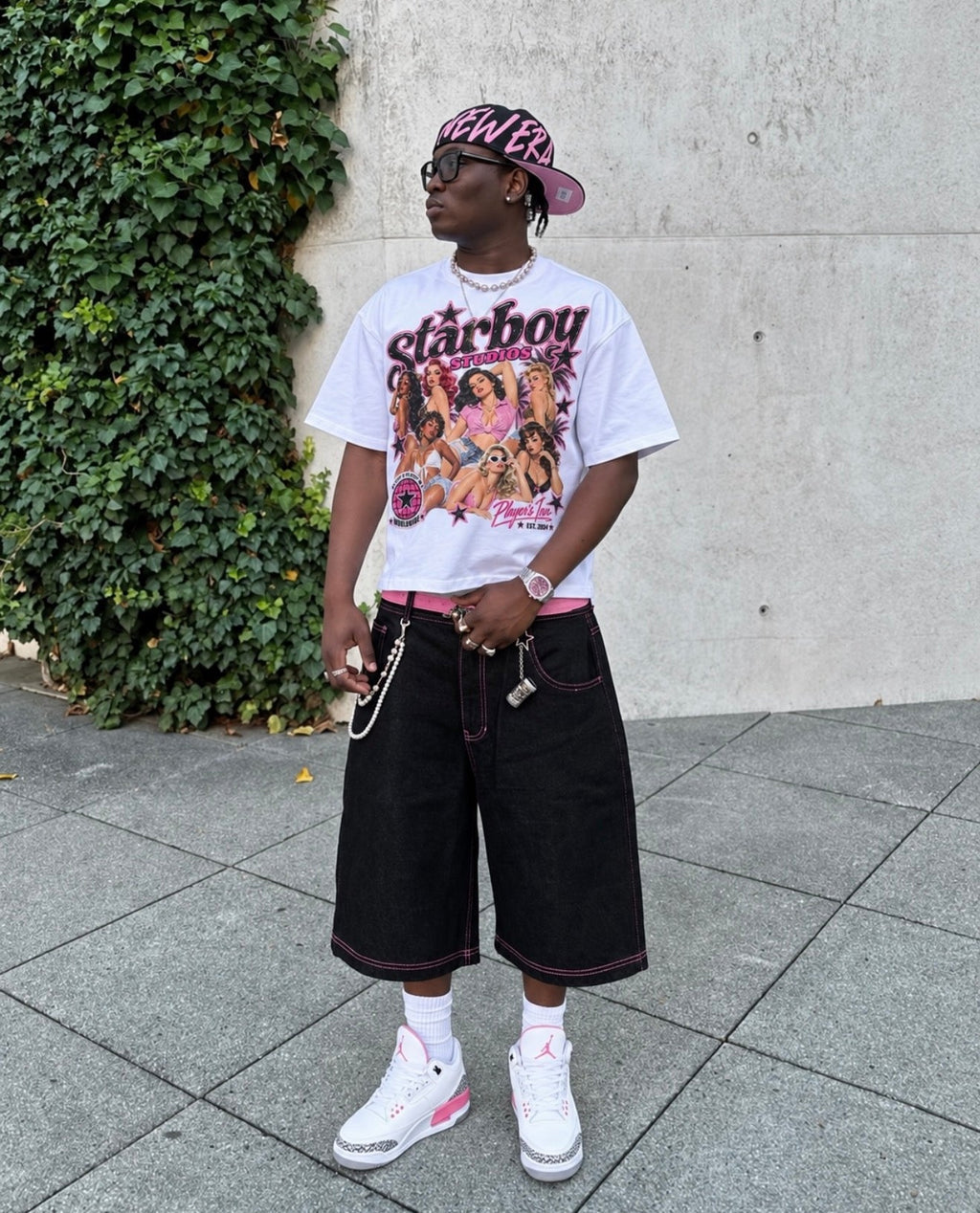 Original Player's Inn white graphic tee street style